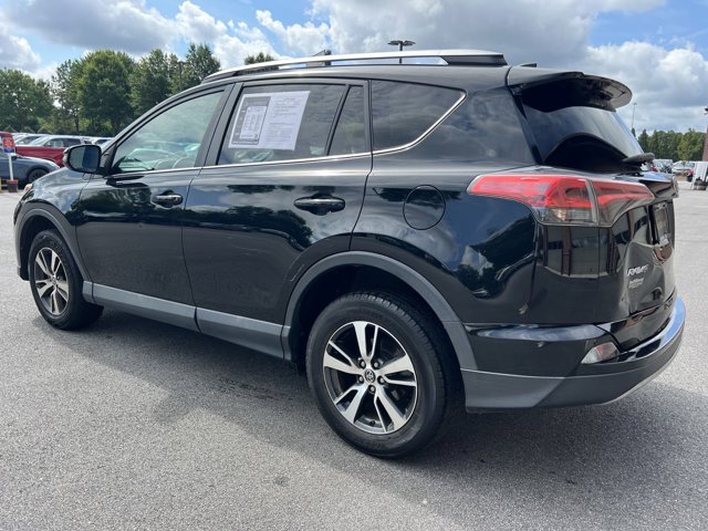 2018 Toyota RAV4 XLE 8