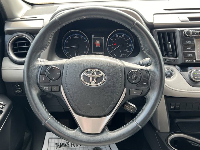 2018 Toyota RAV4 XLE 24