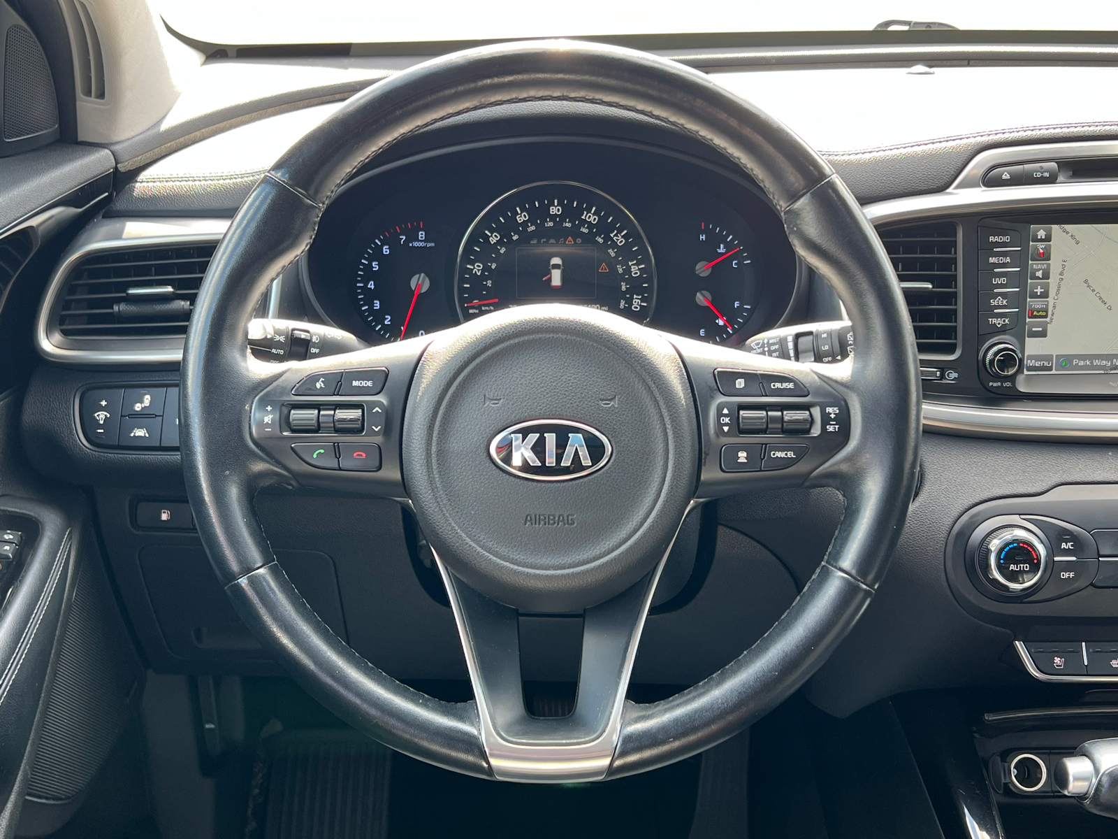 2017 Kia Sorento SX 24