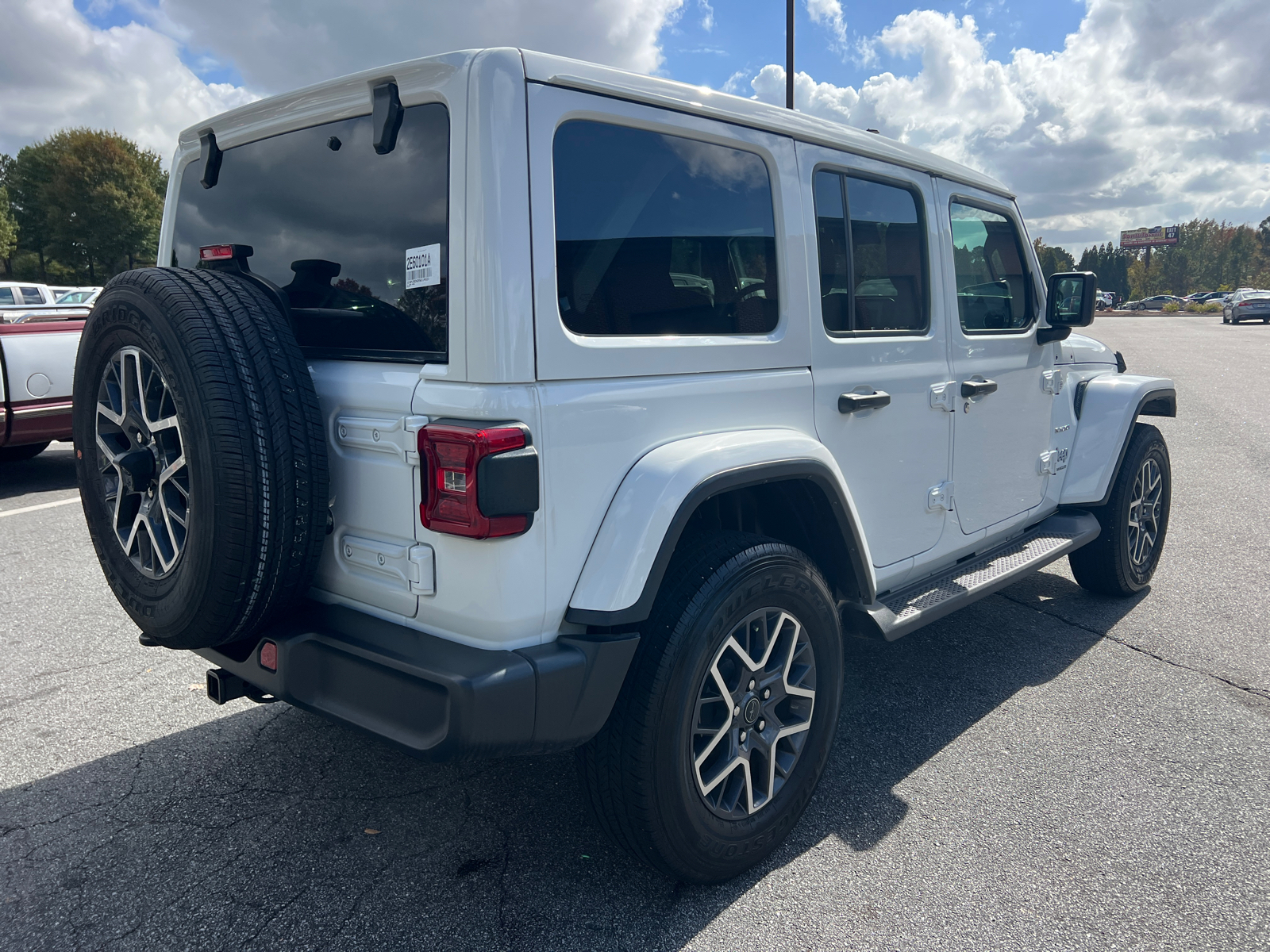 2024 Jeep Wrangler Sahara 5