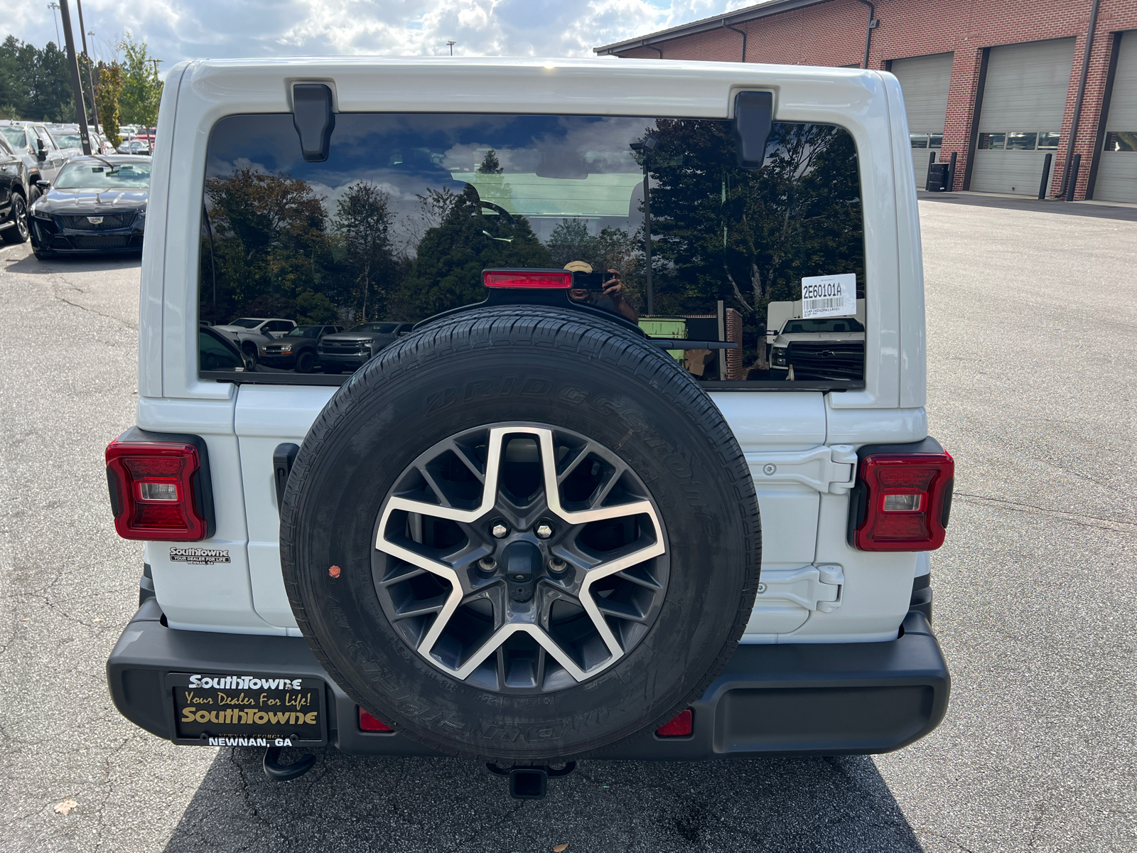 2024 Jeep Wrangler Sahara 6