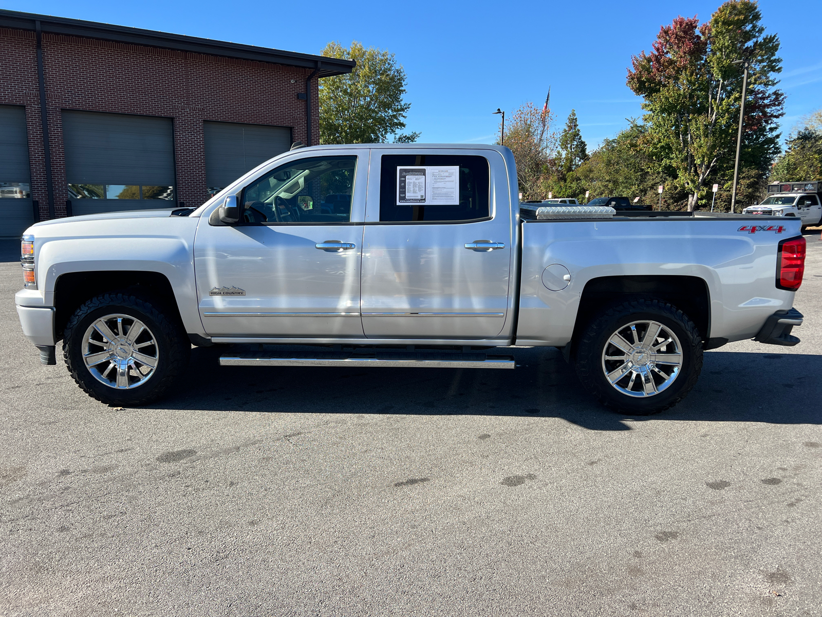 2014 Chevrolet Silverado 1500 High Country 8