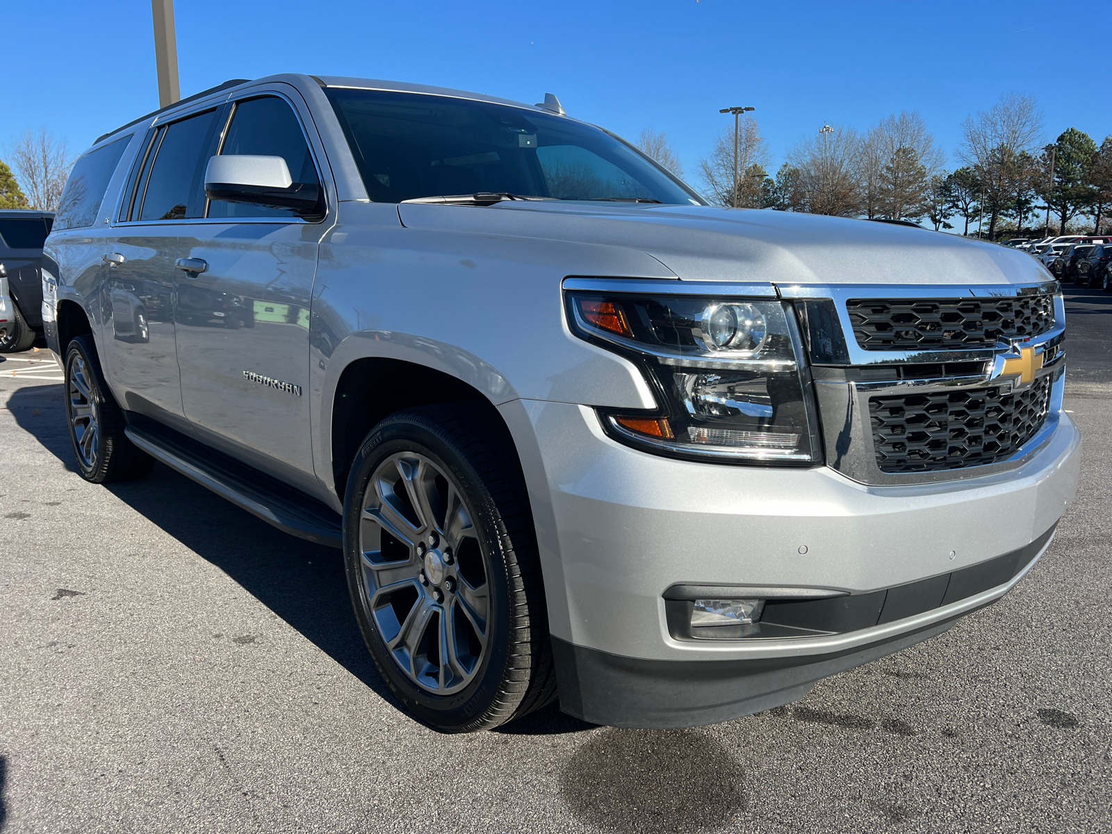 2019 Chevrolet Suburban LT 3