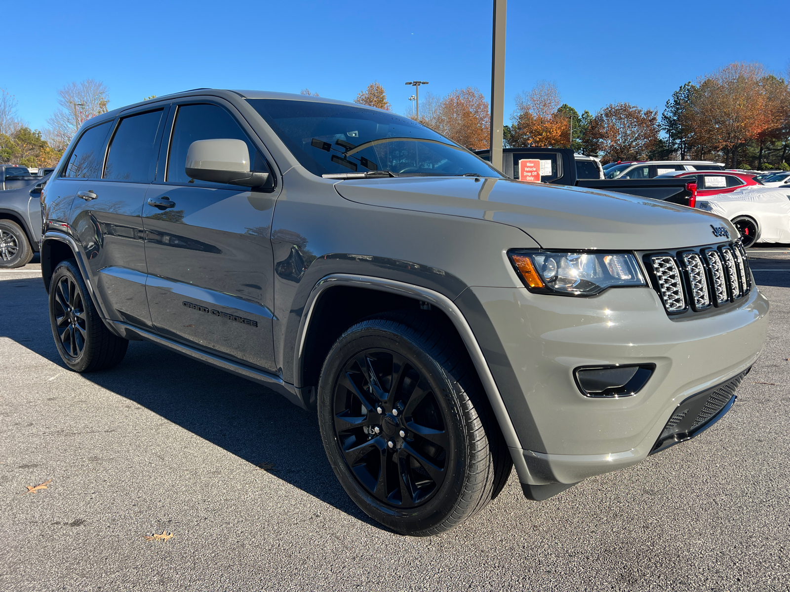 2020 Jeep Grand Cherokee Altitude 3