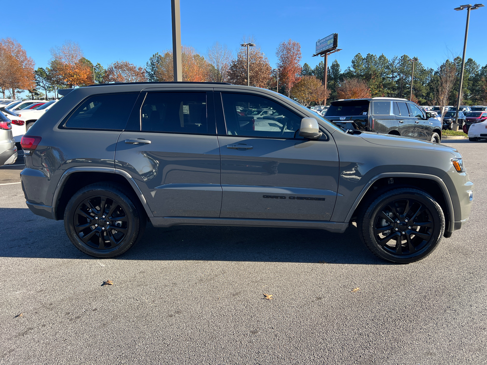 2020 Jeep Grand Cherokee Altitude 4