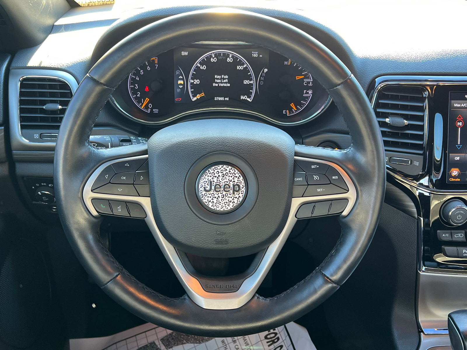 2020 Jeep Grand Cherokee Altitude 24