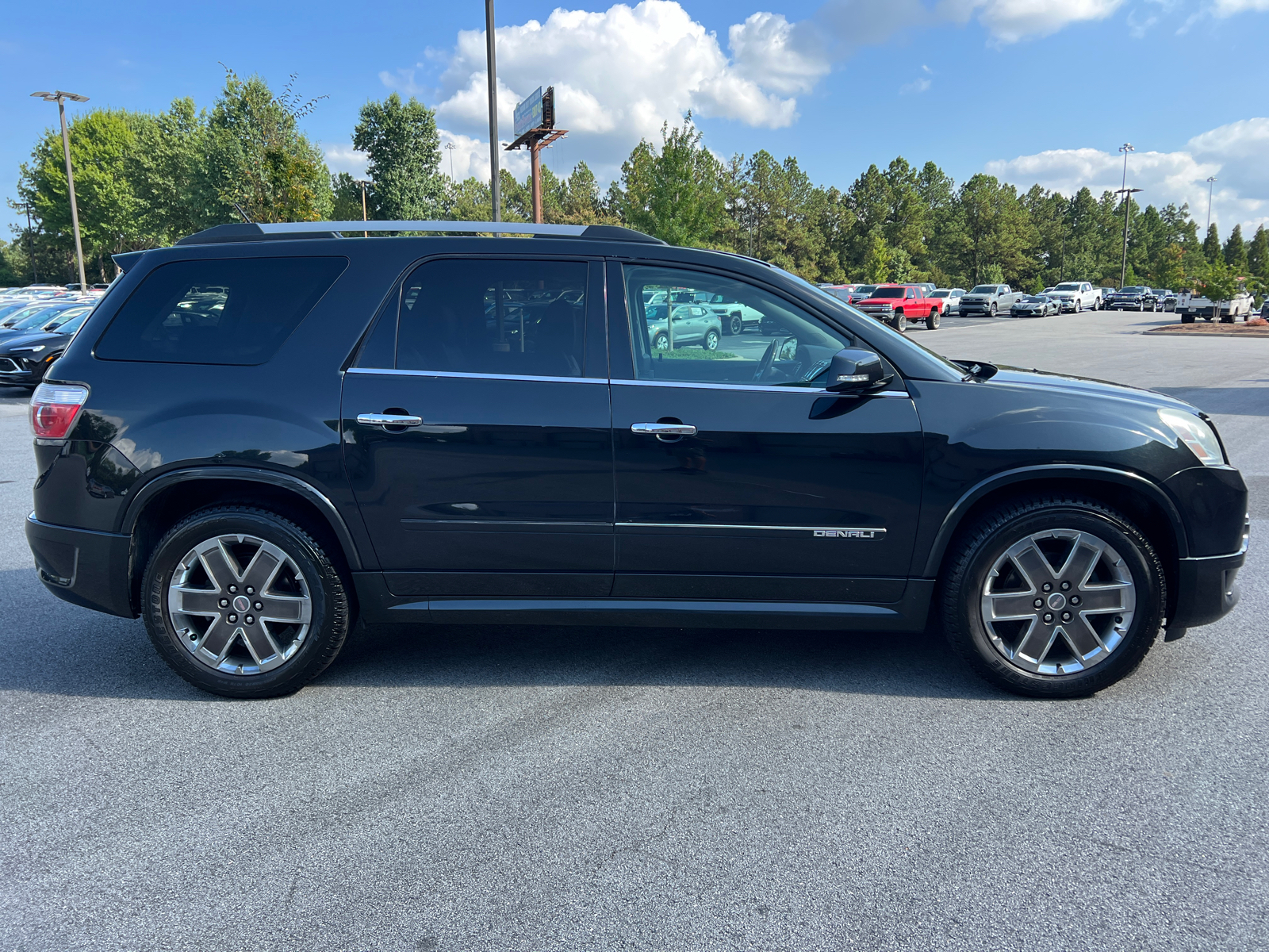 2011 GMC Acadia Denali 4