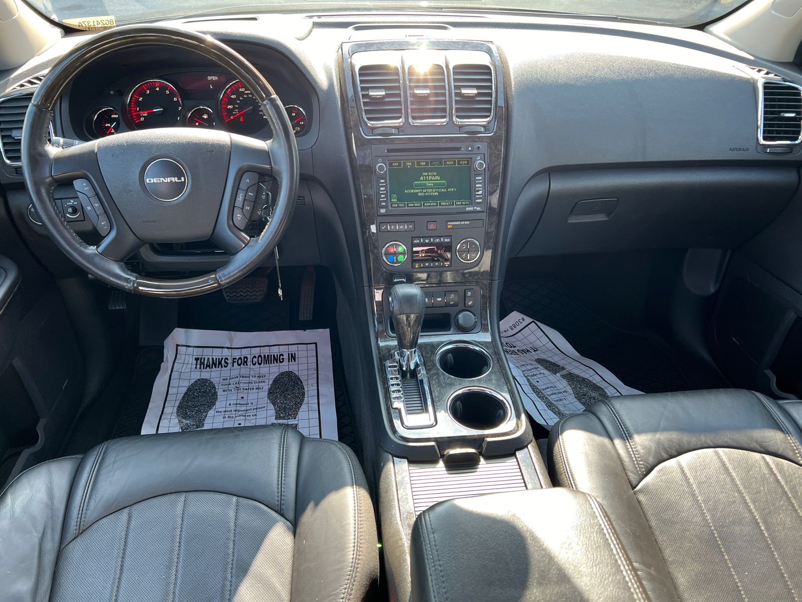 2011 GMC Acadia Denali 23