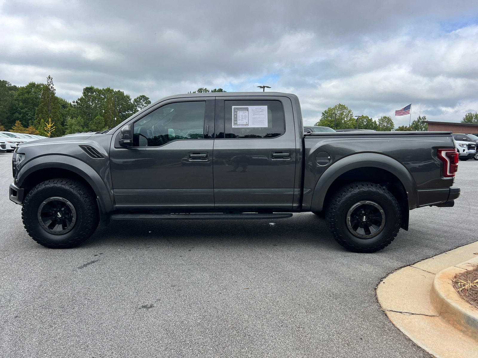 2017 Ford F-150 Raptor 8