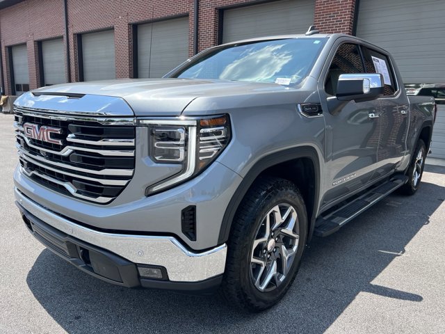 2024 GMC Sierra 1500 SLT 2