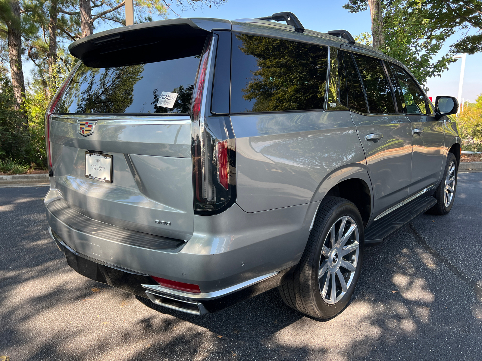 2023 Cadillac Escalade Premium Luxury Platinum 5