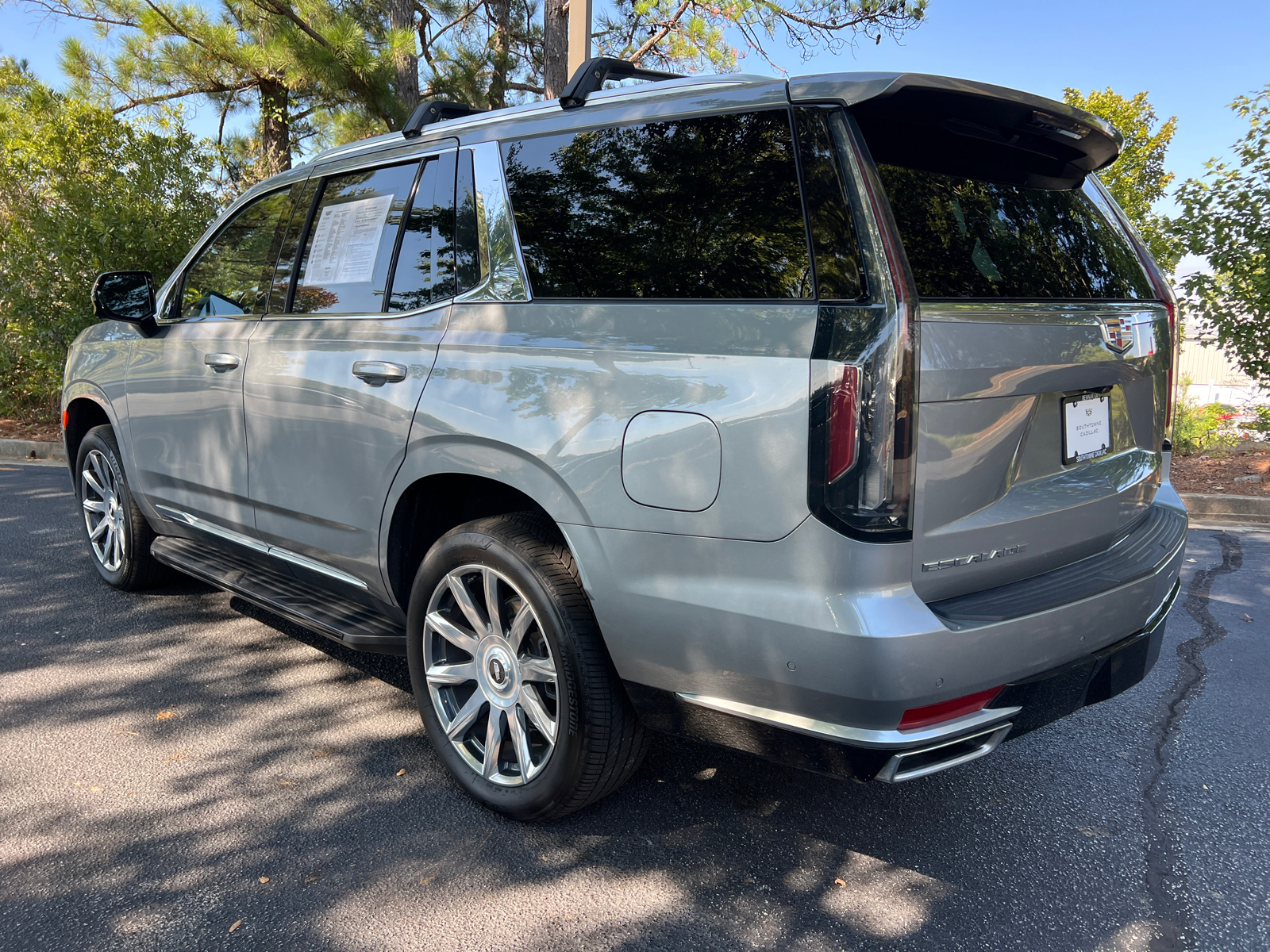 2023 Cadillac Escalade Premium Luxury Platinum 7