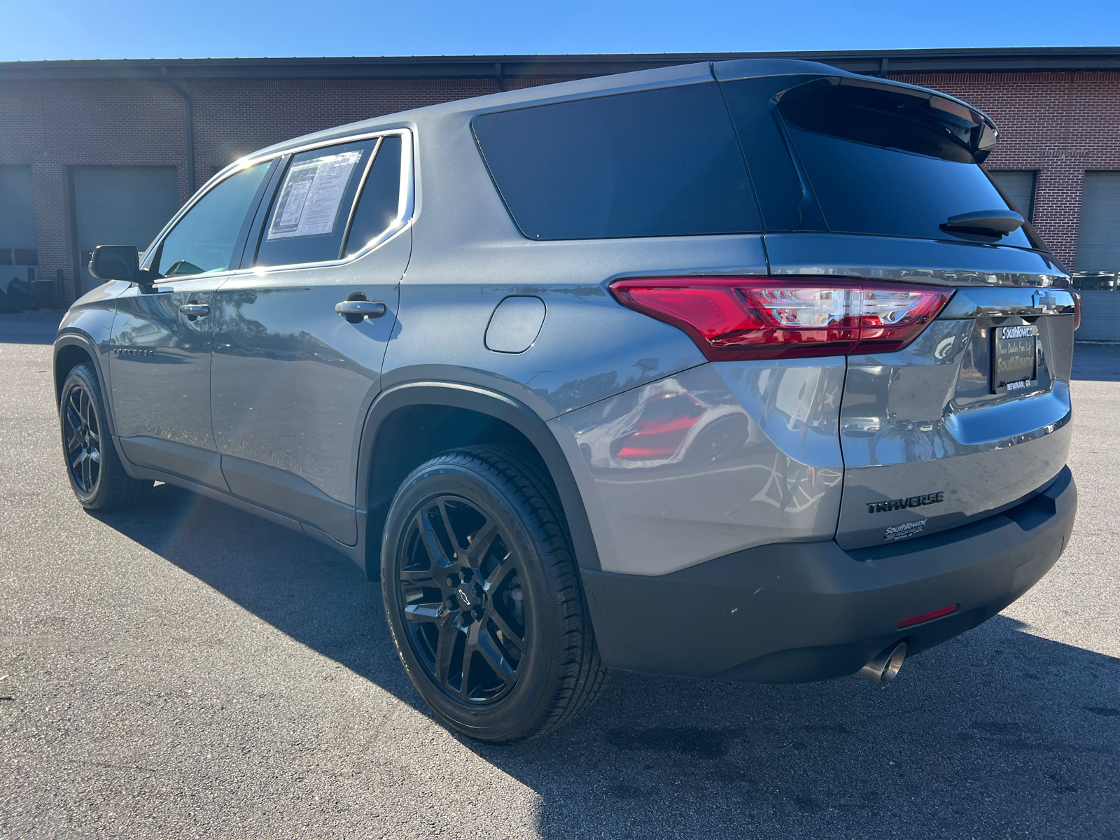 2021 Chevrolet Traverse LS 7