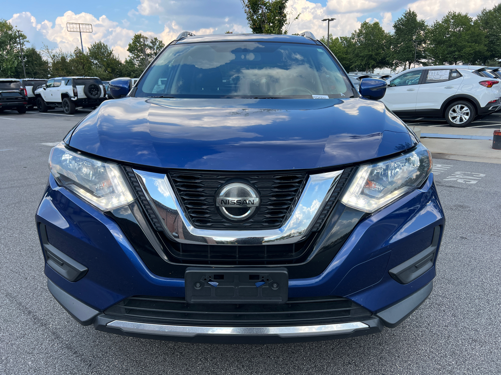 2018 Nissan Rogue SV 2