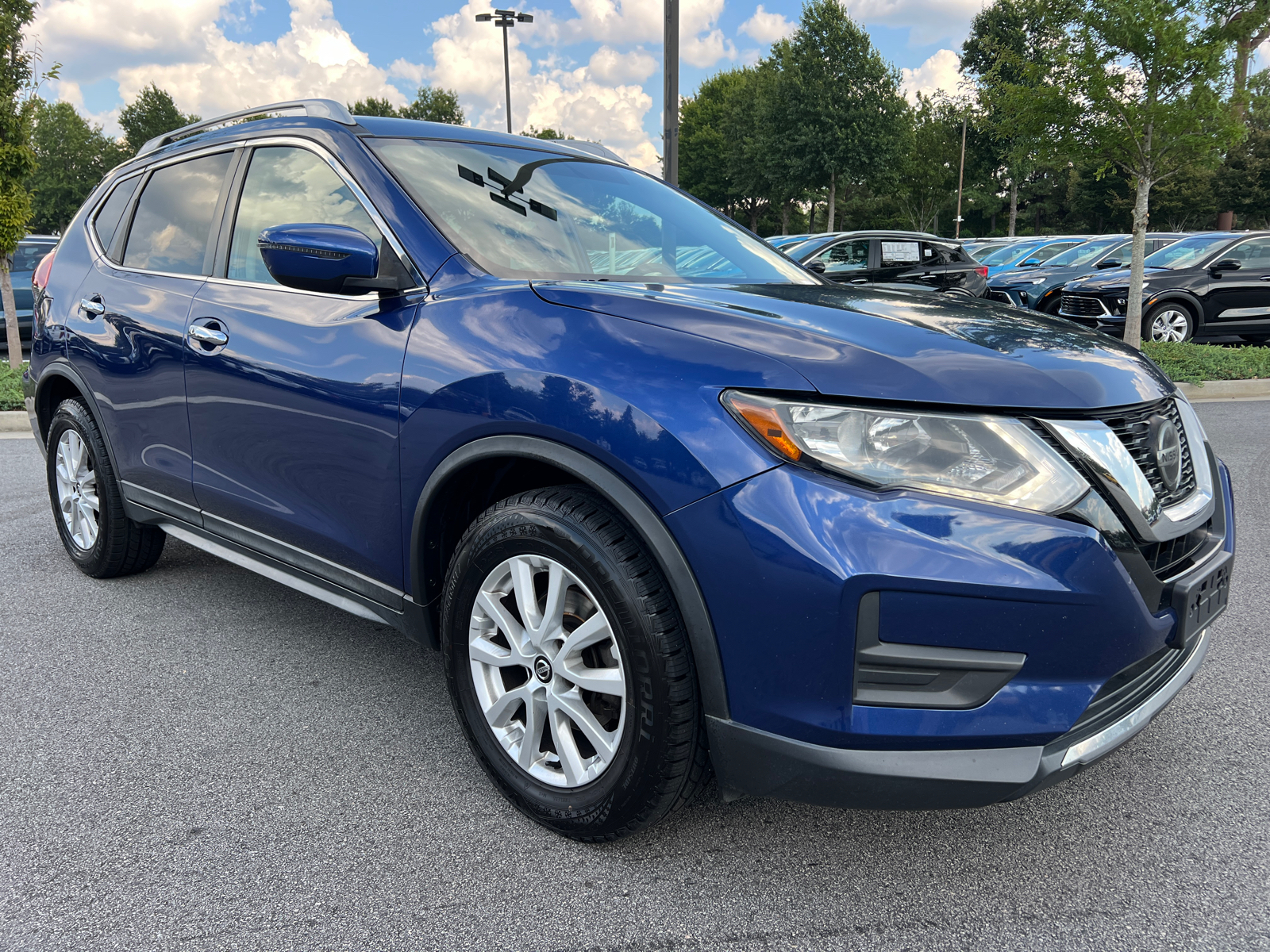 2018 Nissan Rogue SV 3