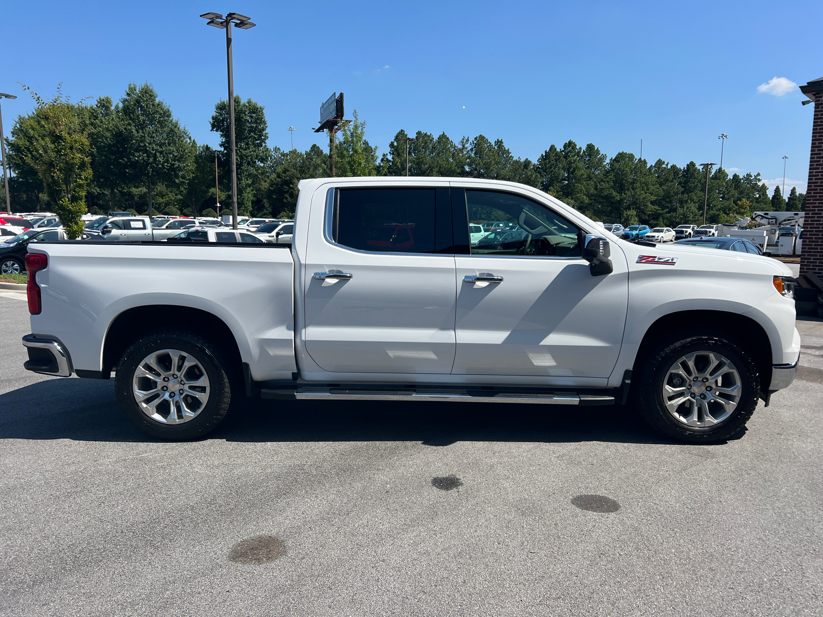 2024 Chevrolet Silverado 1500 LTZ 4