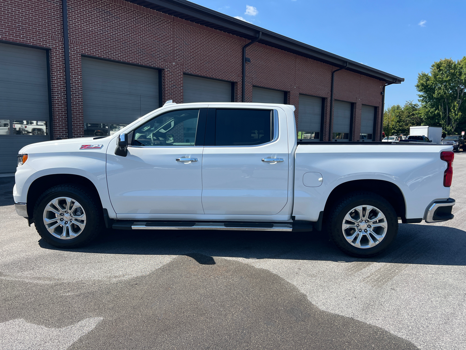 2024 Chevrolet Silverado 1500 LTZ 8