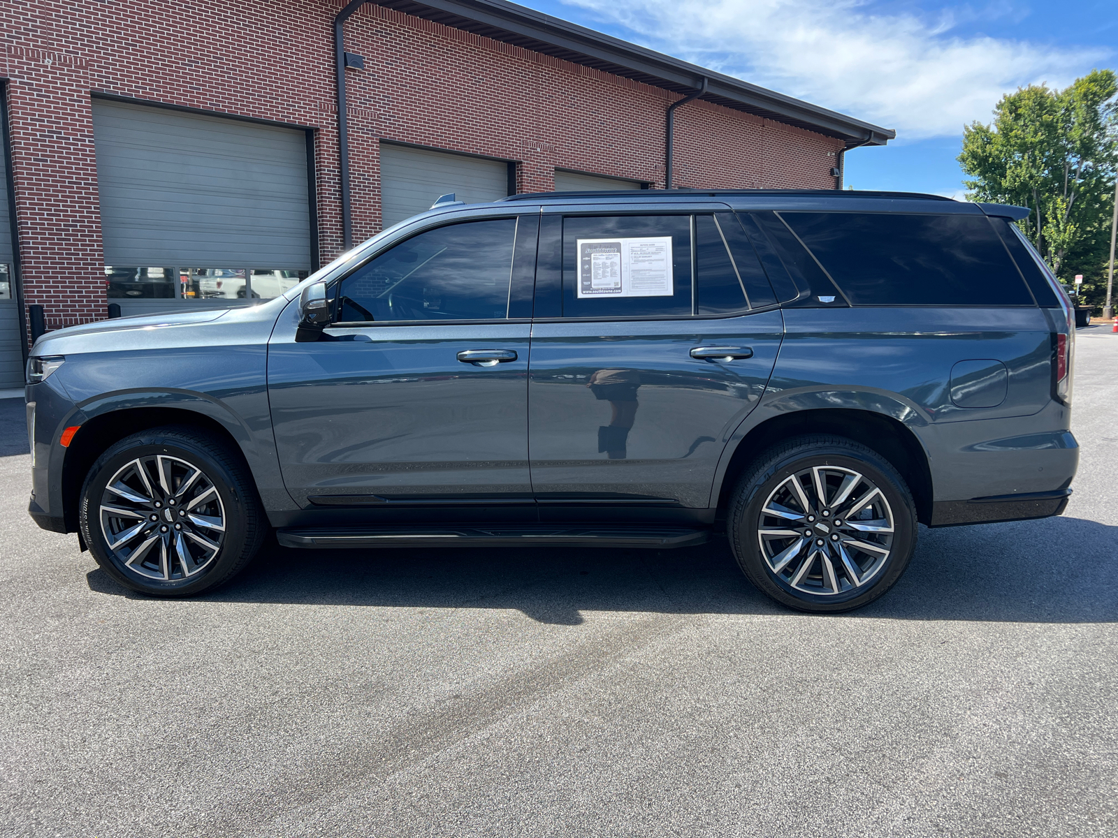 2021 Cadillac Escalade Sport 8