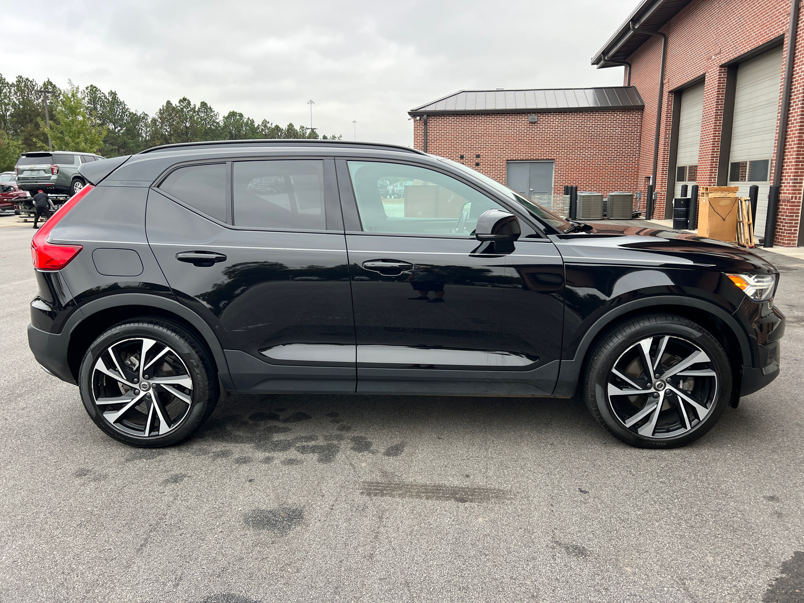 2020 Volvo XC40 R-Design 4