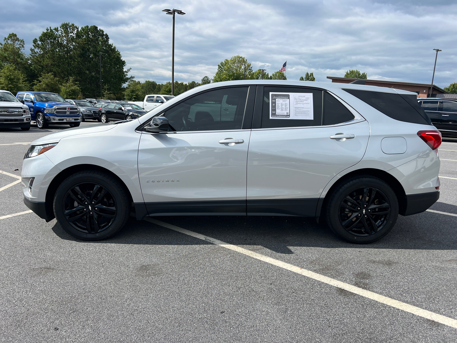 2021 Chevrolet Equinox LT 8