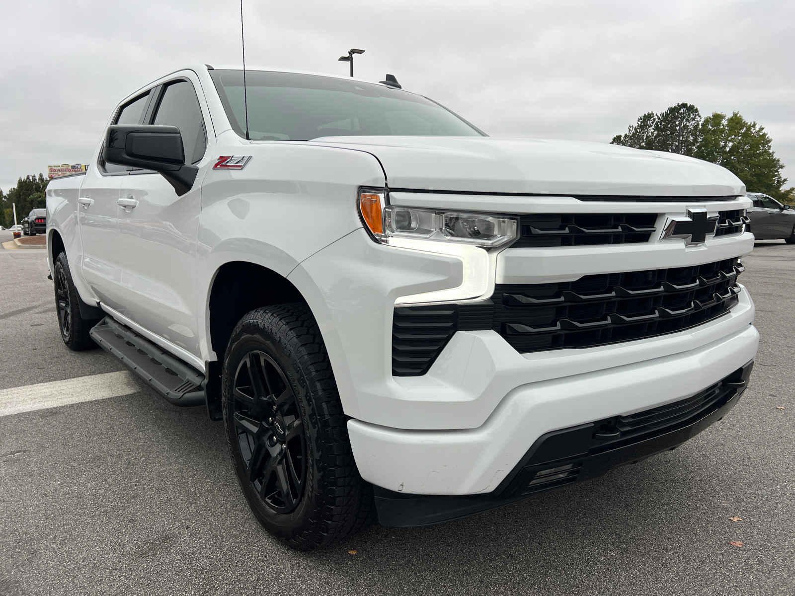 2023 Chevrolet Silverado 1500 RST 3