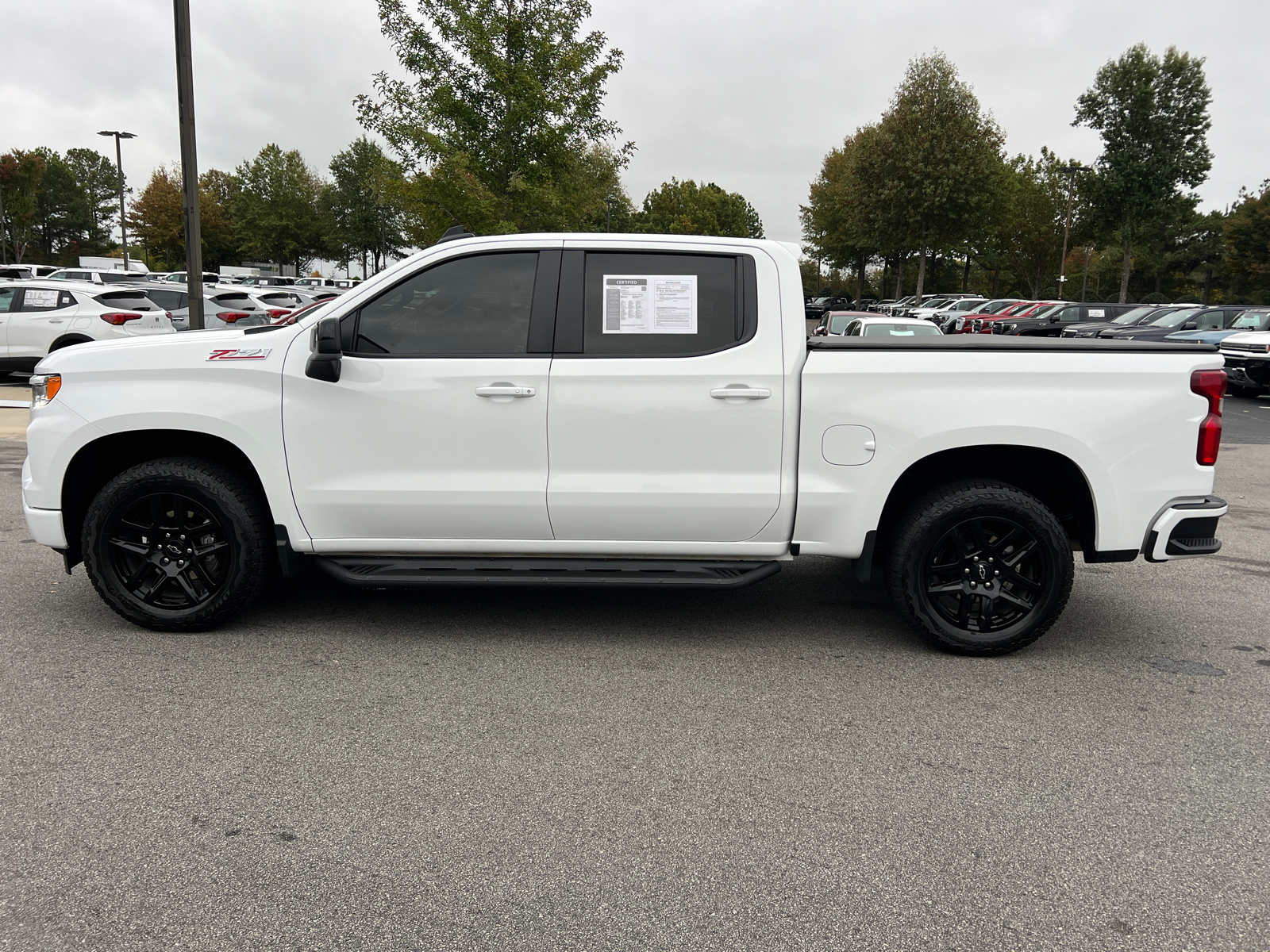 2023 Chevrolet Silverado 1500 RST 8