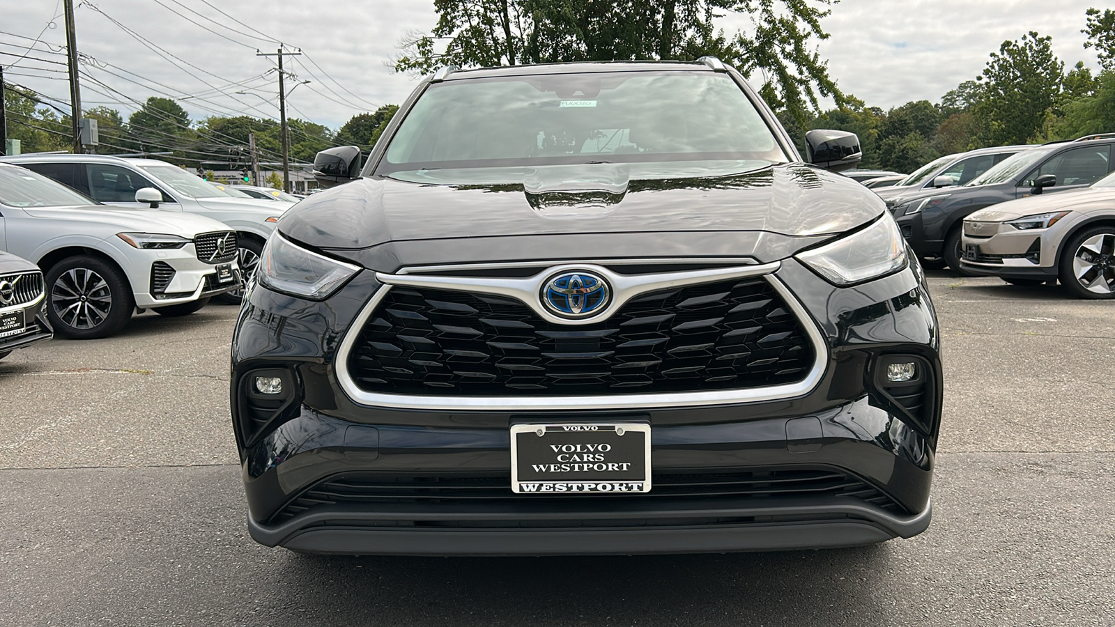 2021 Toyota Highlander Hybrid XLE 3