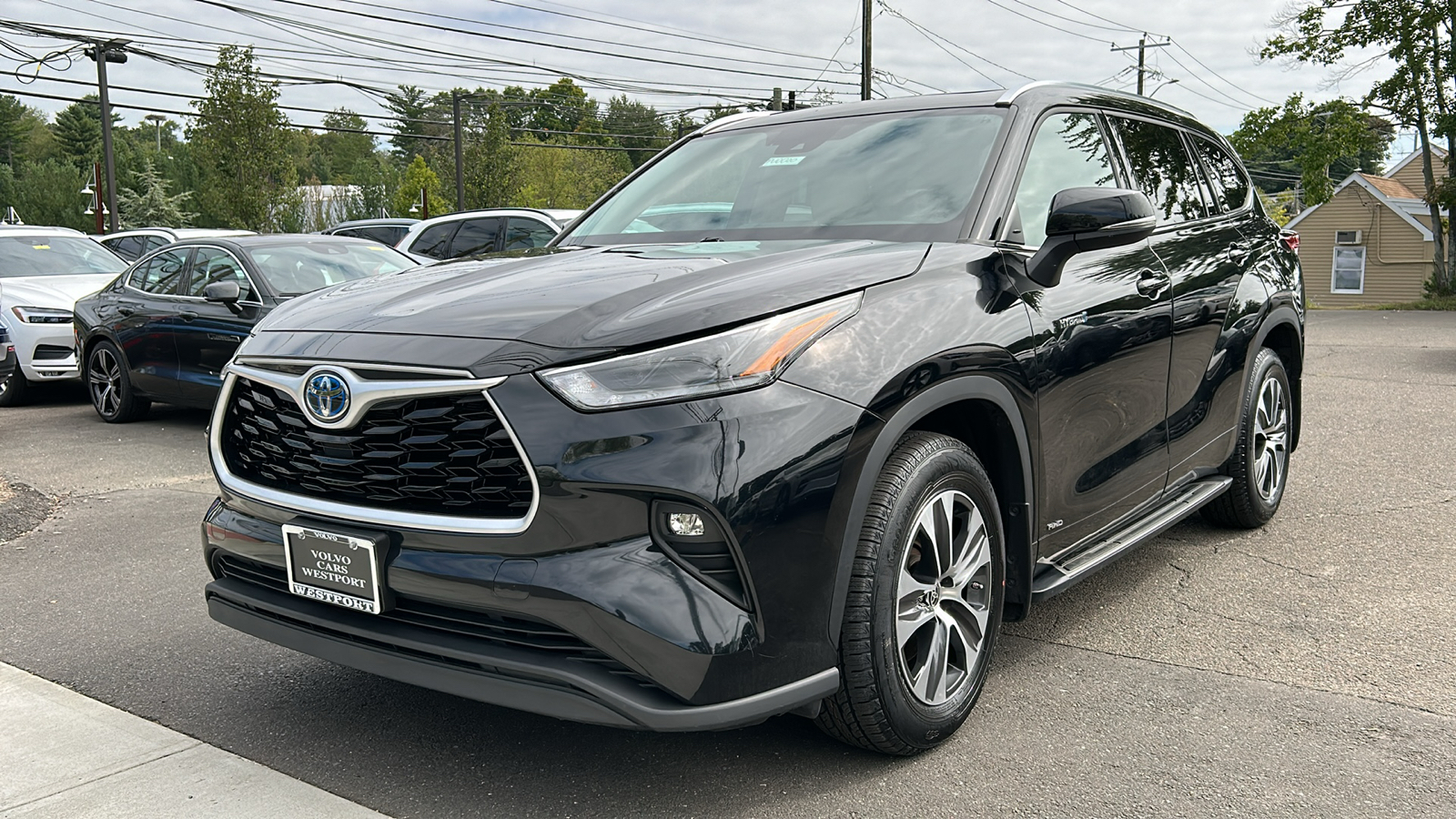 2021 Toyota Highlander Hybrid XLE 4