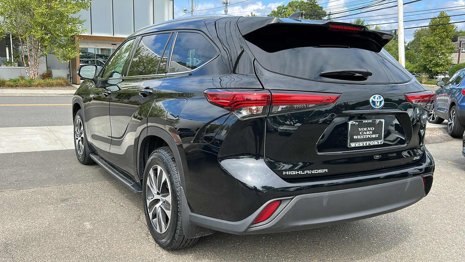 2021 Toyota Highlander Hybrid XLE 7