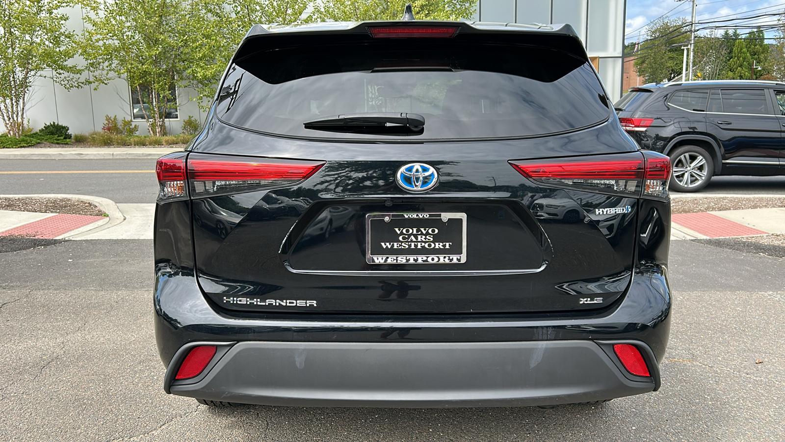 2021 Toyota Highlander Hybrid XLE 8