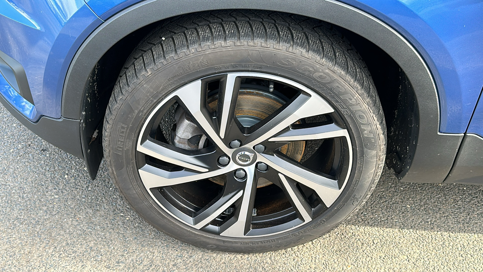 2021 Volvo XC40 R-Design 6