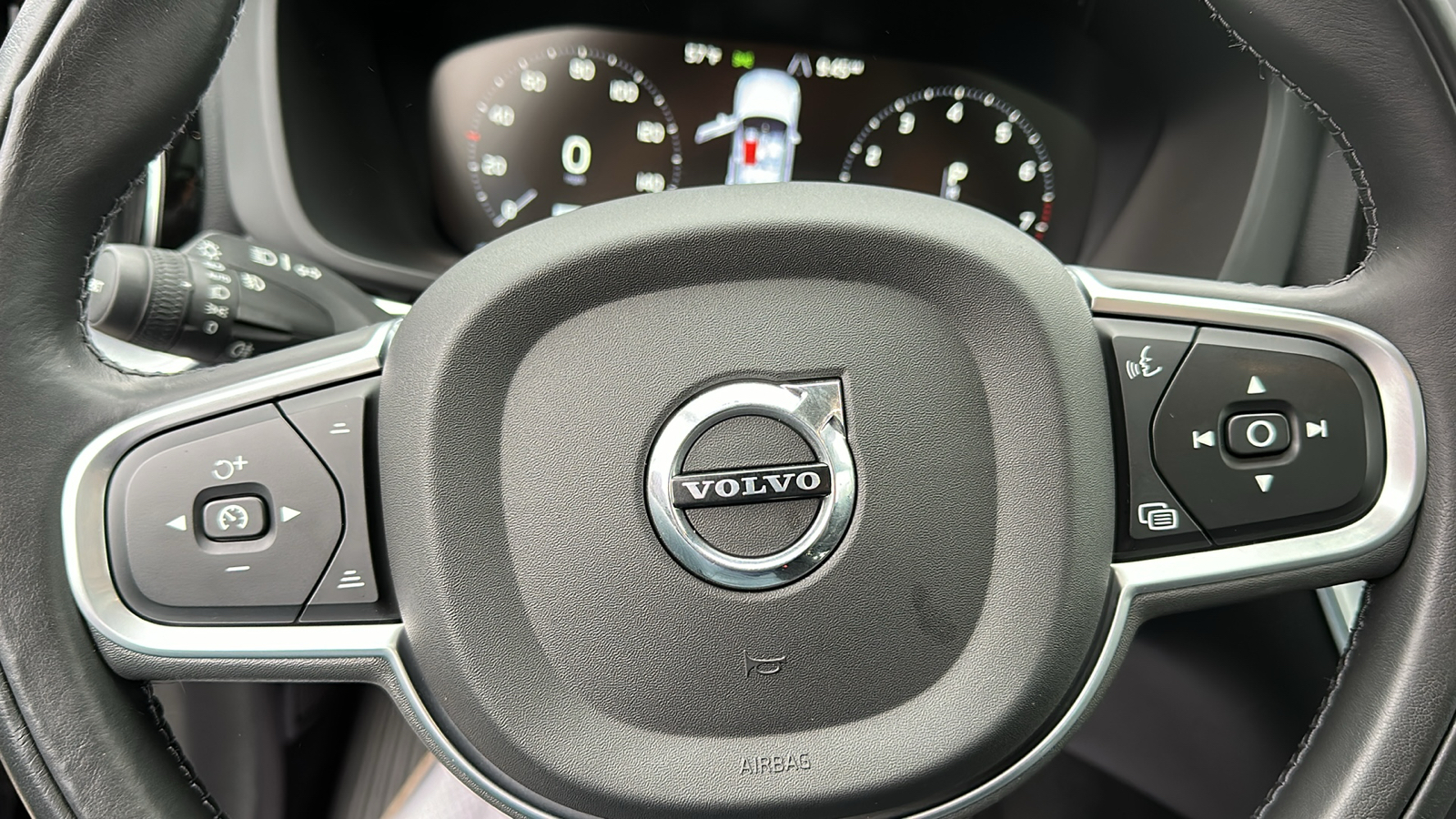 2020 Volvo XC60 T5 Momentum 11