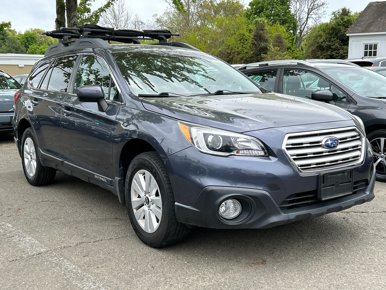 2017 Subaru Outback 2.5i Premium 2
