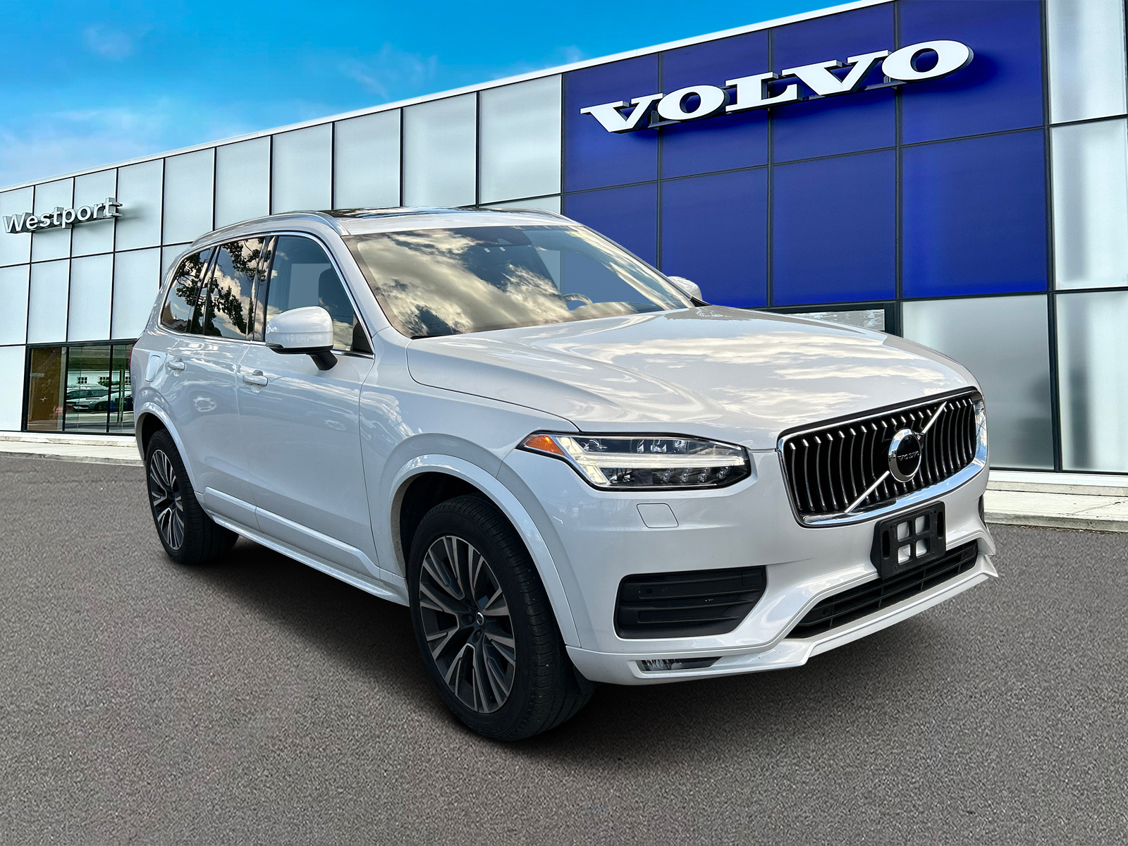 2022 Volvo XC90 T6 Momentum 1