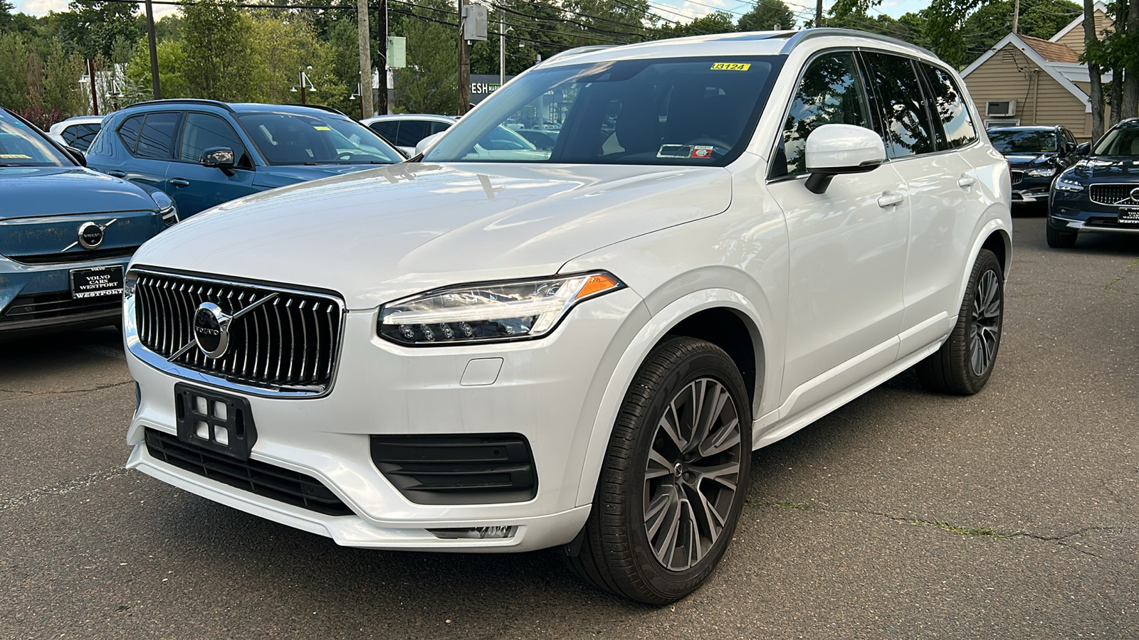 2022 Volvo XC90 T6 Momentum 4