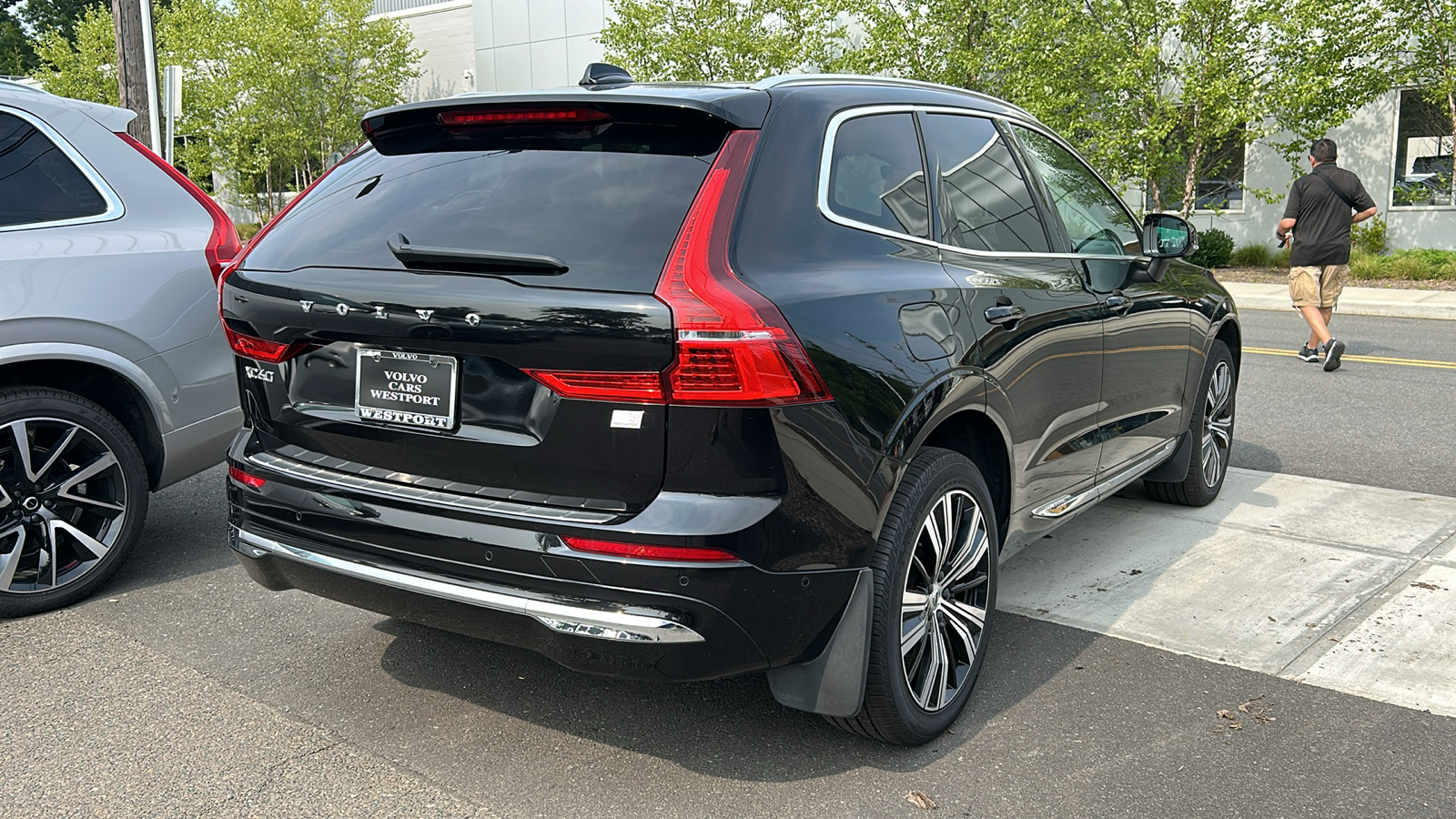 2022 Volvo XC60 Recharge Plug-In Hybrid T8 Inscription 5