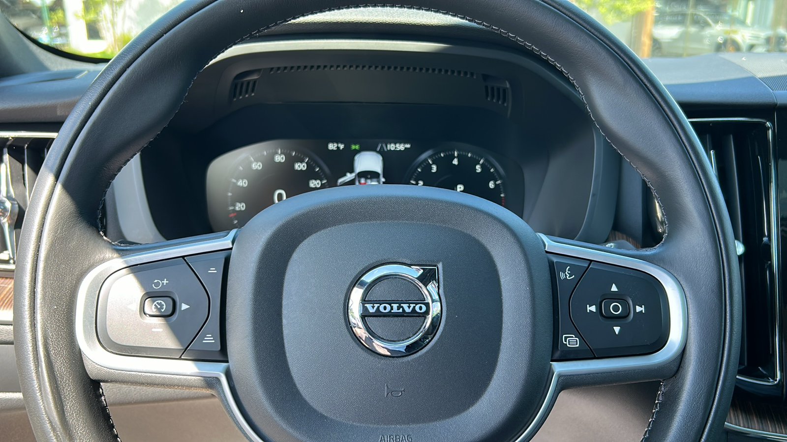 2021 Volvo XC60 T5 Momentum 11