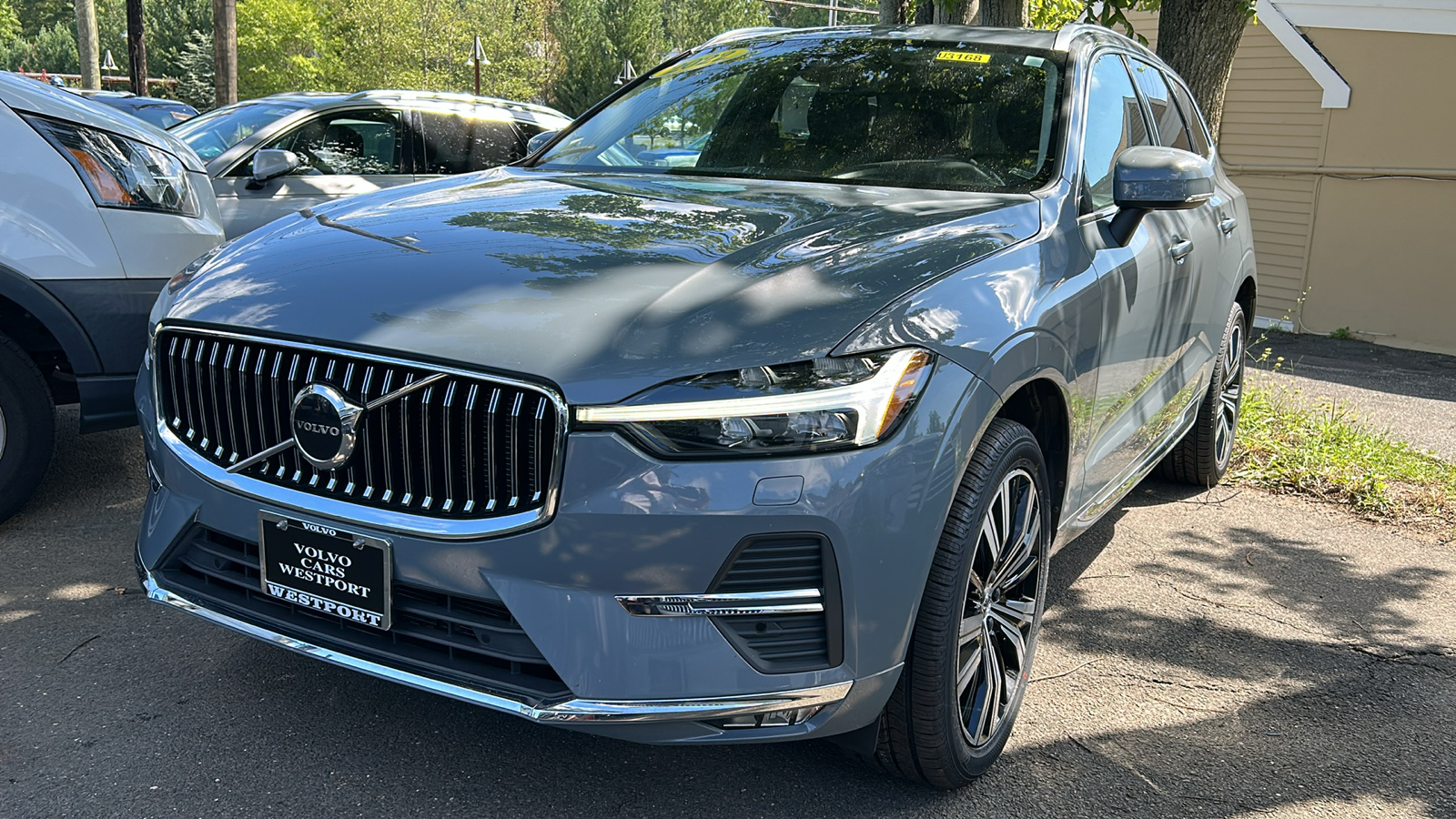 2022 Volvo XC60 B5 Inscription 4