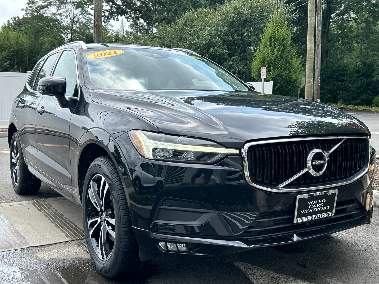 2021 Volvo XC60 T5 Momentum 2