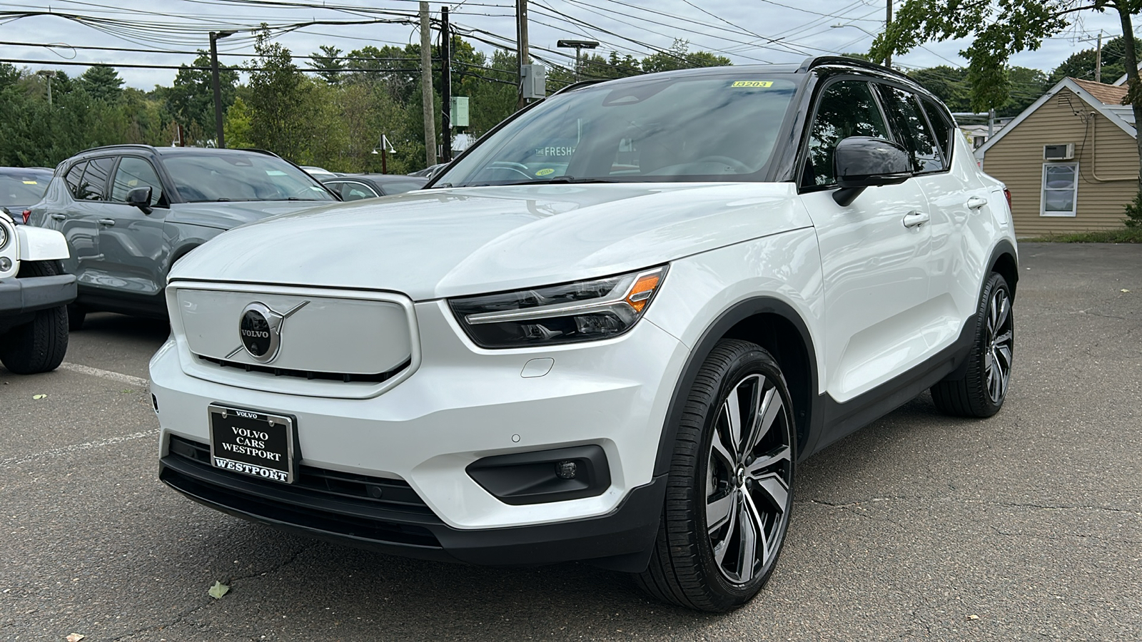 2021 Volvo XC40 Recharge Pure Electric P8 4