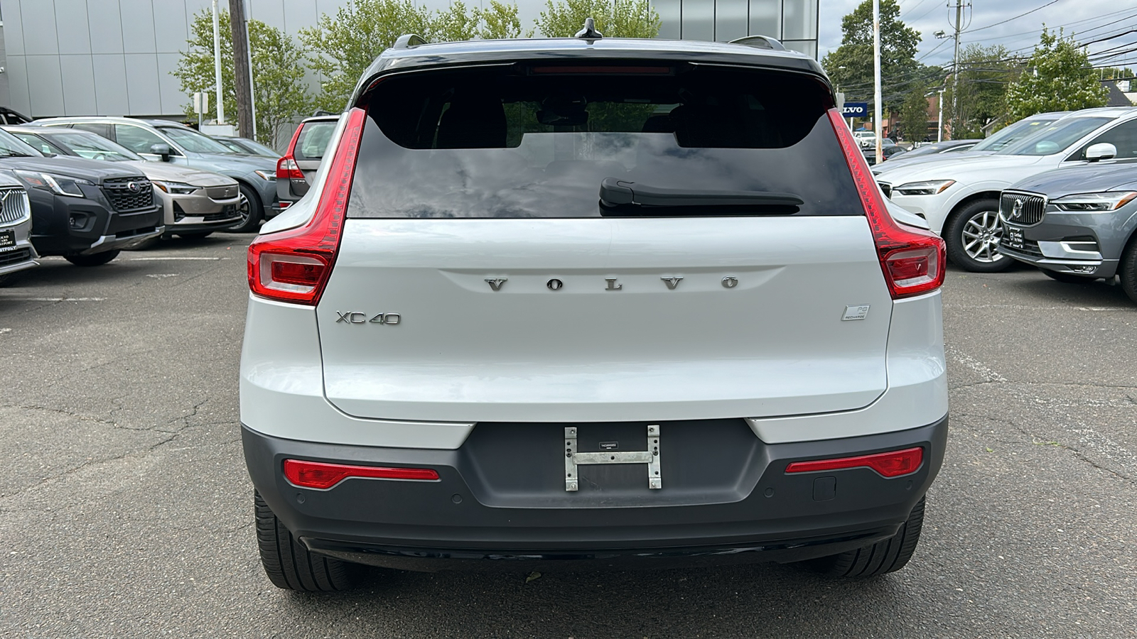 2021 Volvo XC40 Recharge Pure Electric P8 6