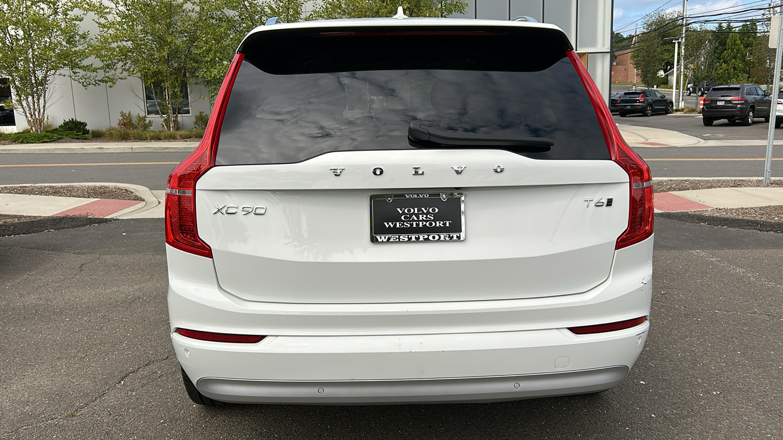 2022 Volvo XC90 T6 Momentum 6