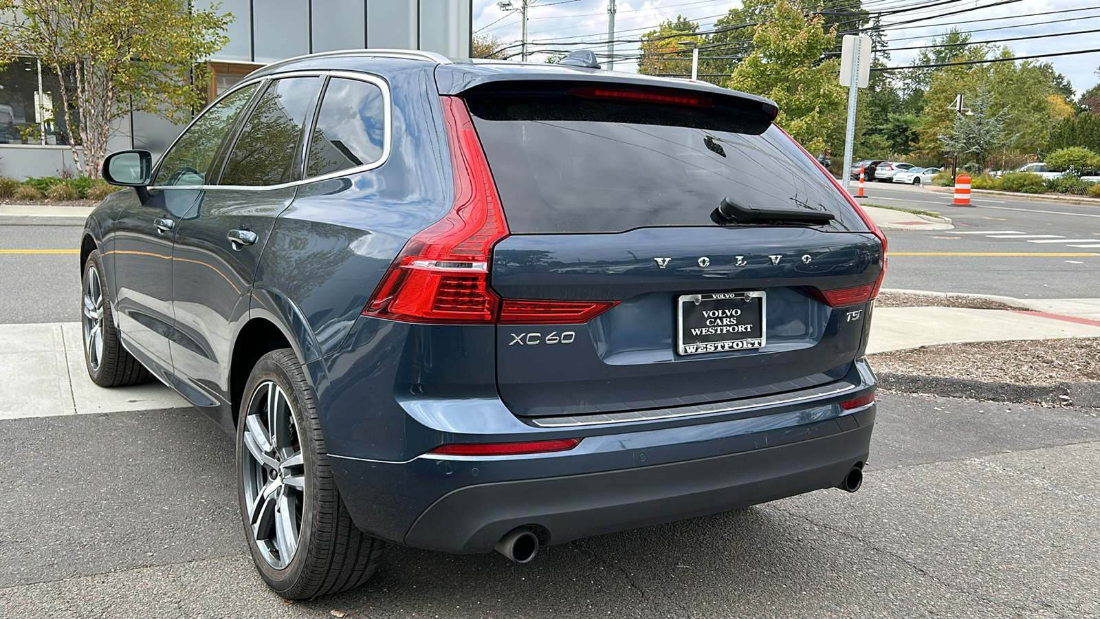 2021 Volvo XC60 T5 Momentum 5