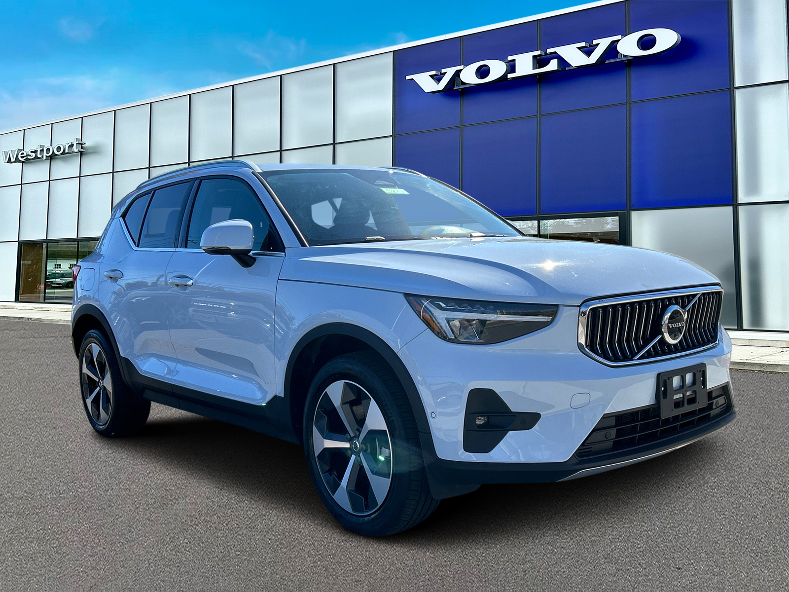 2024 Volvo XC40 B5 Plus Bright Theme 1