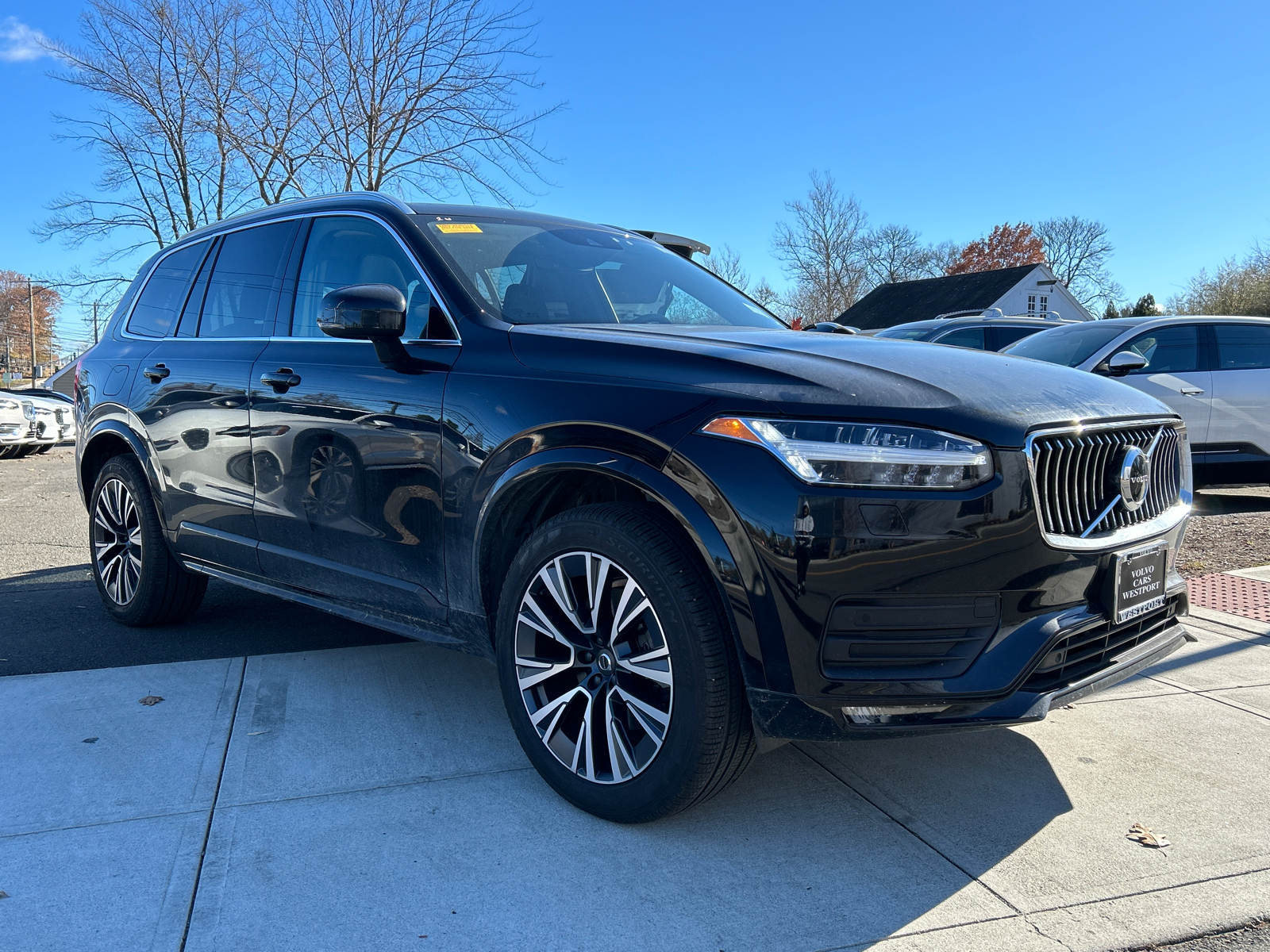 2022 Volvo XC90 T6 Momentum 2