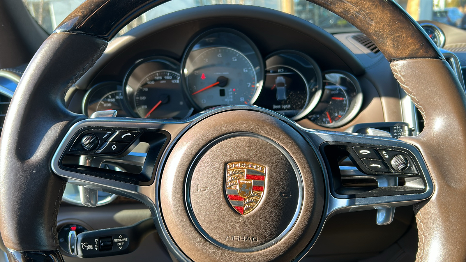 2015 Porsche Cayenne S 11