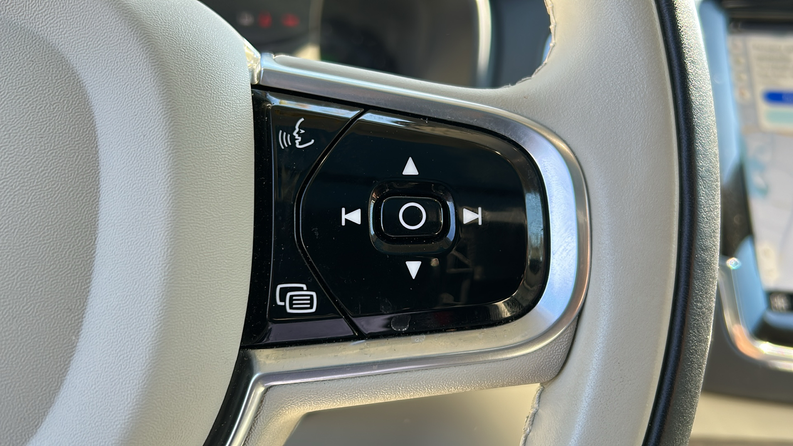 2023 Volvo XC90 Recharge Plug-In Hybrid Ultimate 11