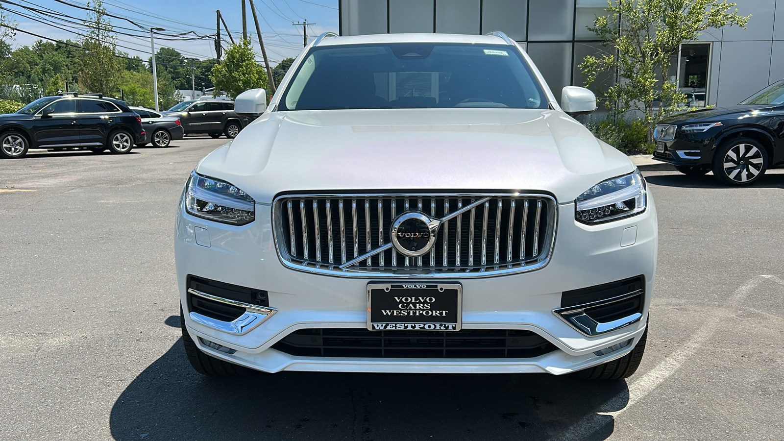 2024 Volvo XC90 B6 Plus Bright Theme 3