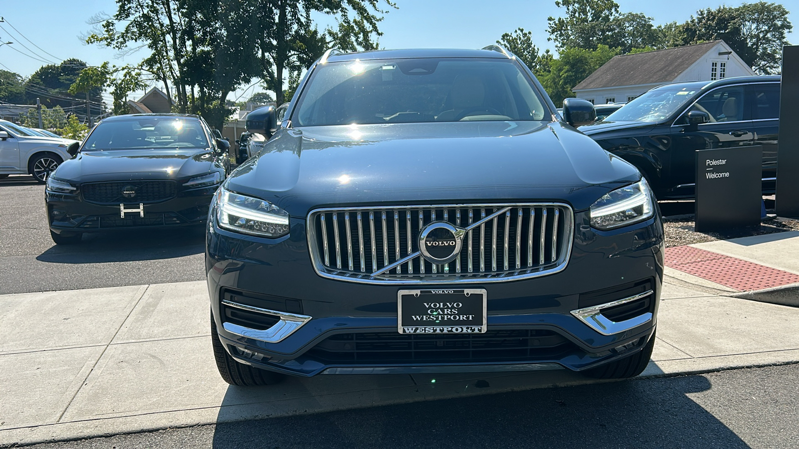 2024 Volvo XC90 B5 Core 3