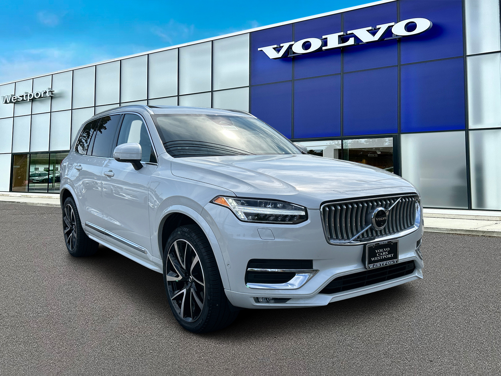 2024 Volvo XC90 B5 Plus 1